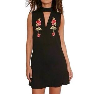 New Pretty Little Thing Embroidered Floral Choker Neck Shift Dress Black Size 4